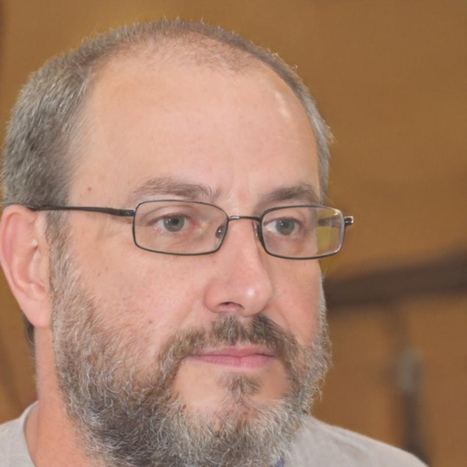 Ritratto di Davide Esposito